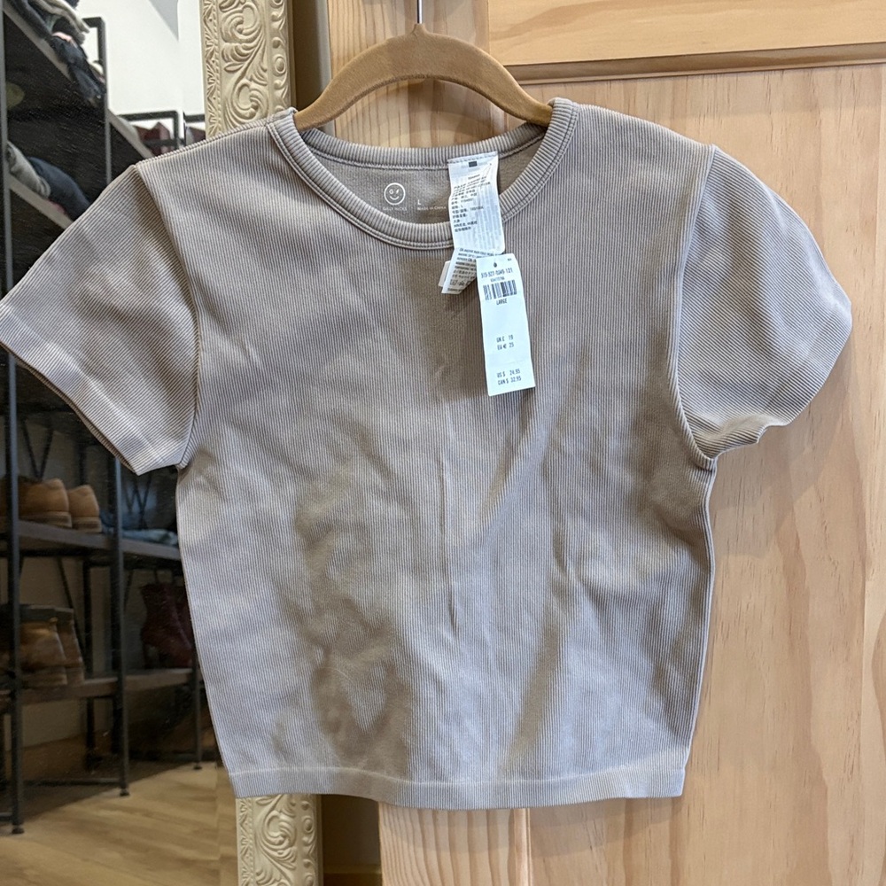 NWT gilly hicks ribbed top